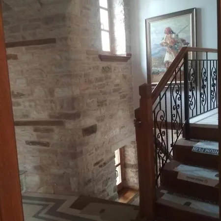 Argjiro Traditional Hotel